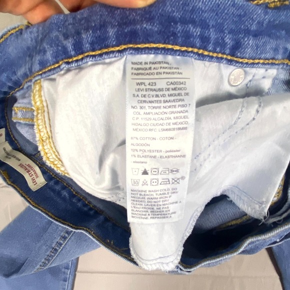 Levi's Signature Heritage Boyfriend Jeans Women 8 Blue Denim Mid Rise Cuffed Hem - Picture 15 of 16